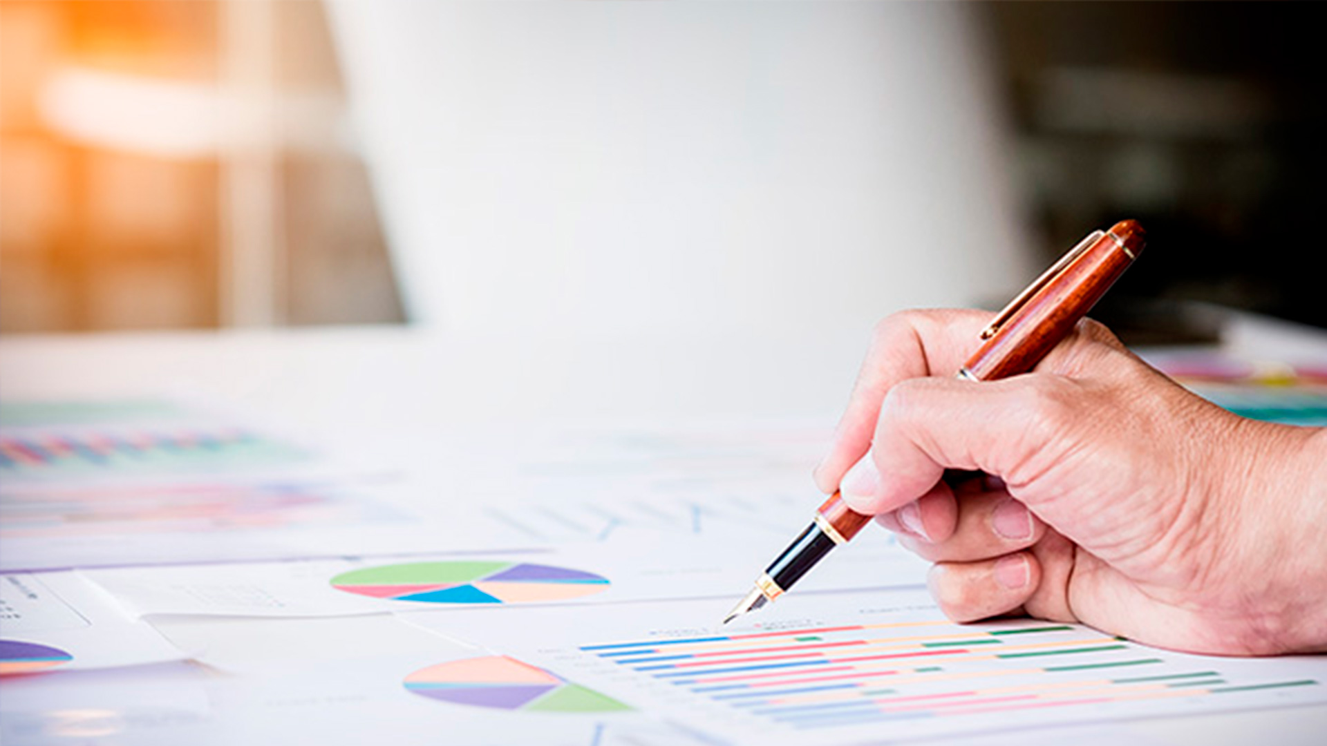 Lots 15, 16, 17 i 18. Servei d'assessorament i justificació d'ajuts amb fons no europeus per a entitats locals i ens dependents